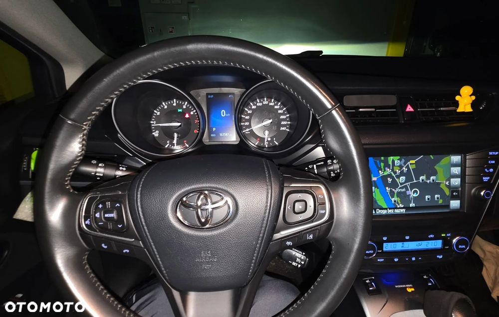 Toyota Avensis 1.8 Premium MS - 27