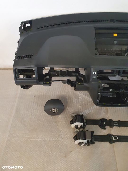 Deska konsola airbag pasy VW Caddy - 2