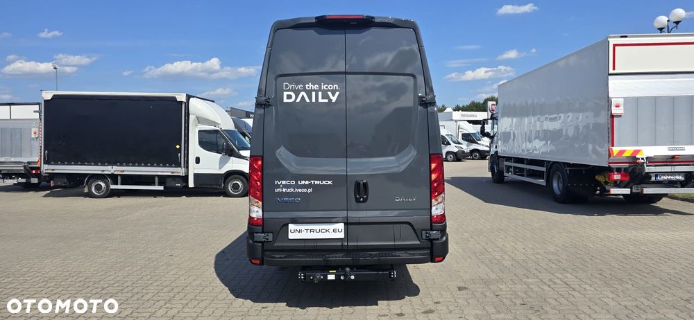 Iveco W CENIE PRZEGLĄDY EKSPOATACYJNE 4 LATA lub 300 000 km !!! - 10