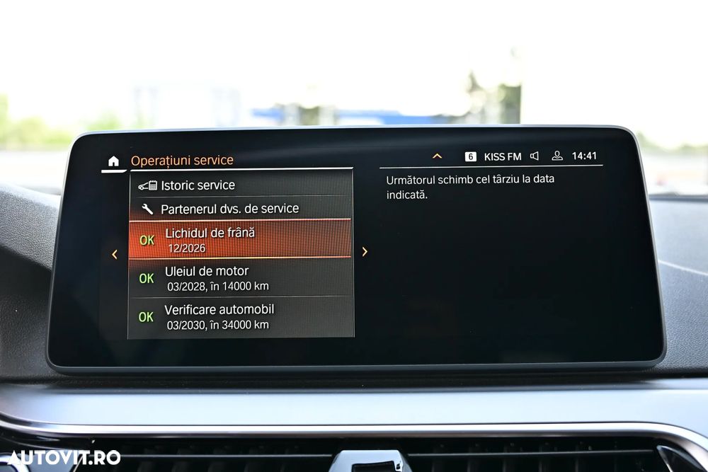 BMW Seria 5 530d xDrive AT MHEV - 32