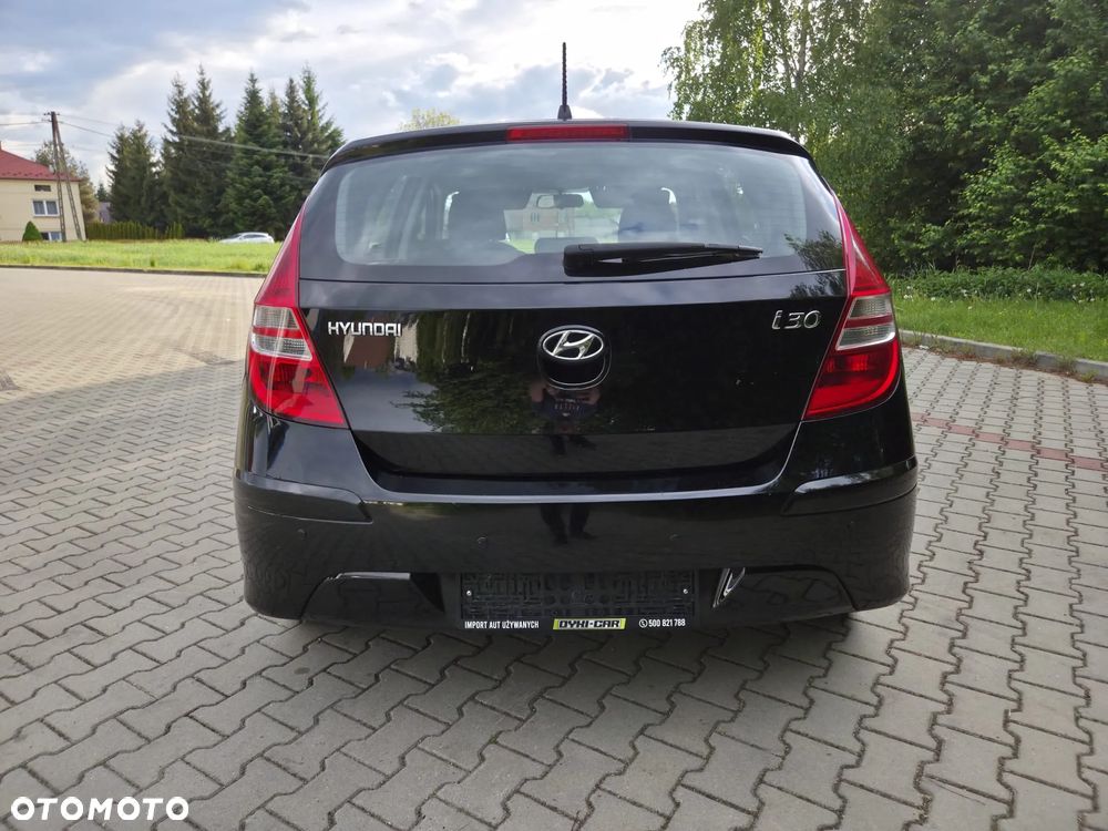Hyundai i30 1.4 FIFA WM Edition - 12