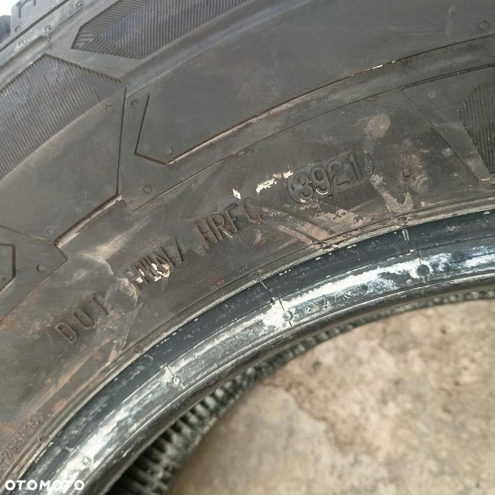 Opona 205/75/16C Continental VanContact Winter (F4152) - 5