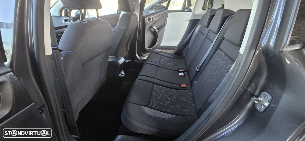 Peugeot 2008 1.2 PureTech Style - 27