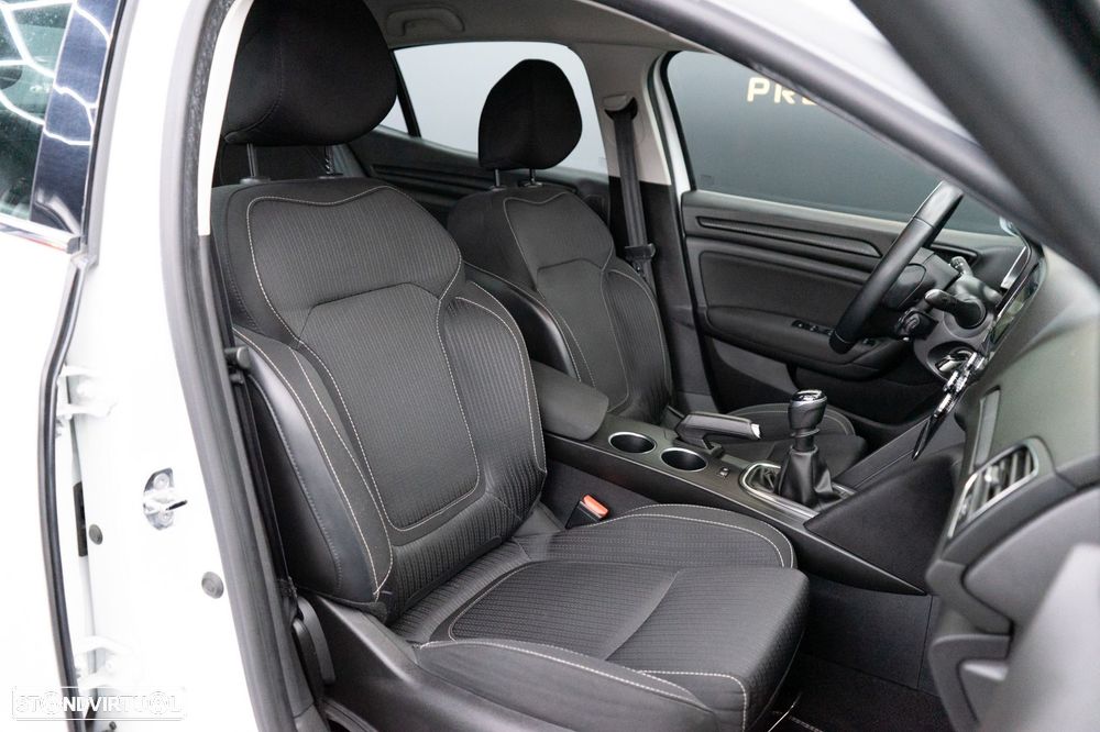 Renault Mégane 1.5 Blue dCi Intens - 7