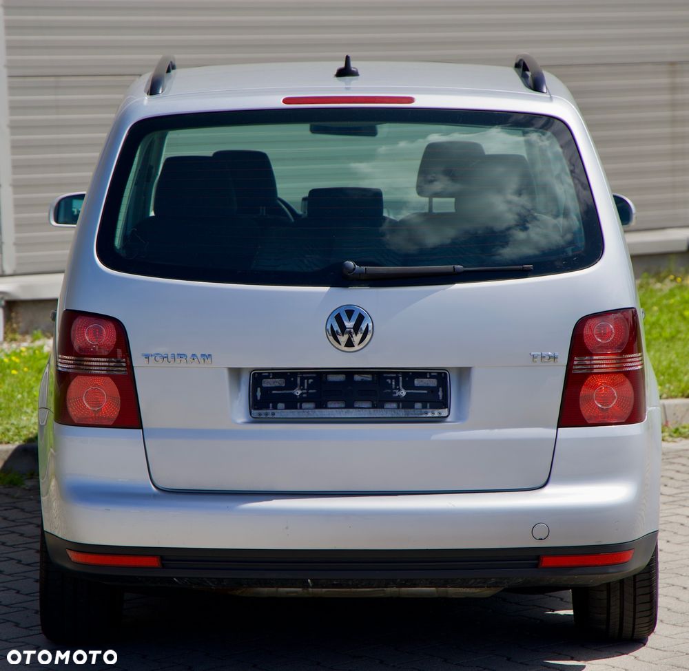 Volkswagen Touran 1.9 TDI DPF Blue Motion Trendline - 12