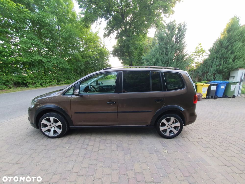 Volkswagen Touran 1.6 TDI DPF Cross - 4