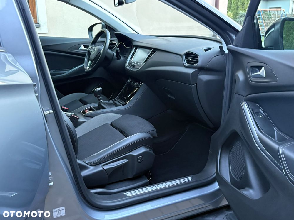 Opel Grandland X 1.2 Start/Stop Business INNOVATION - 8