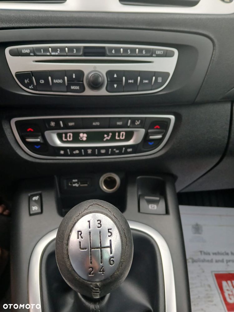Renault Scenic - 9