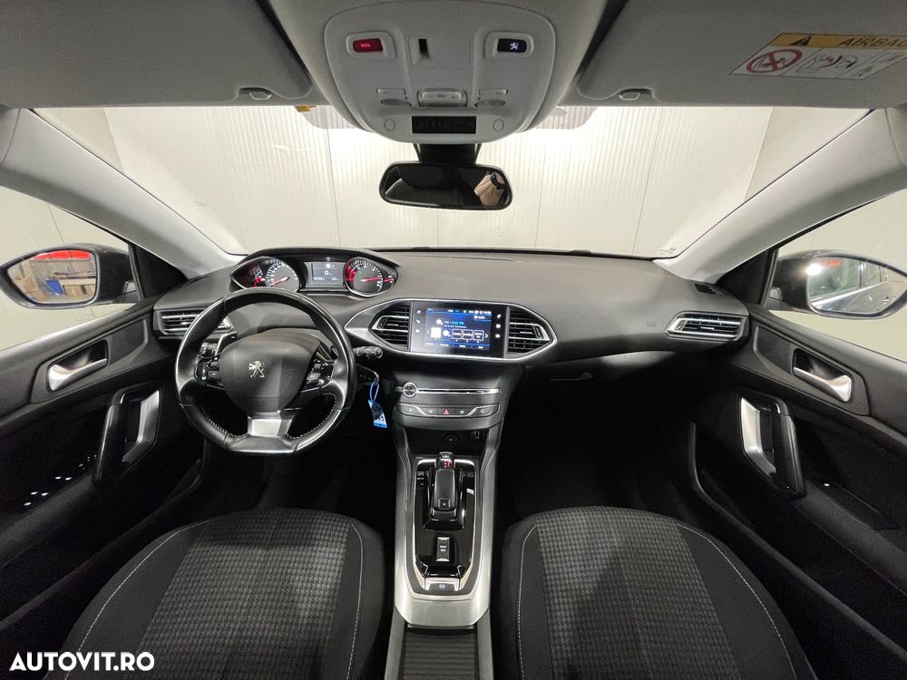 Peugeot 308 BlueHDi 130 EAT6 Stop & Start Active Business-Paket - 8