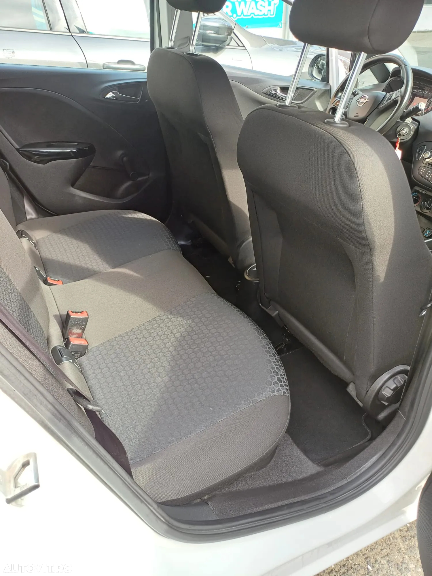 Opel Corsa 1.4 ECOTEC Active - 11
