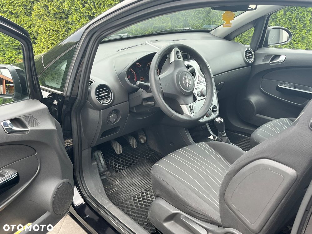 Opel Corsa 1.2 16V Enjoy - 9