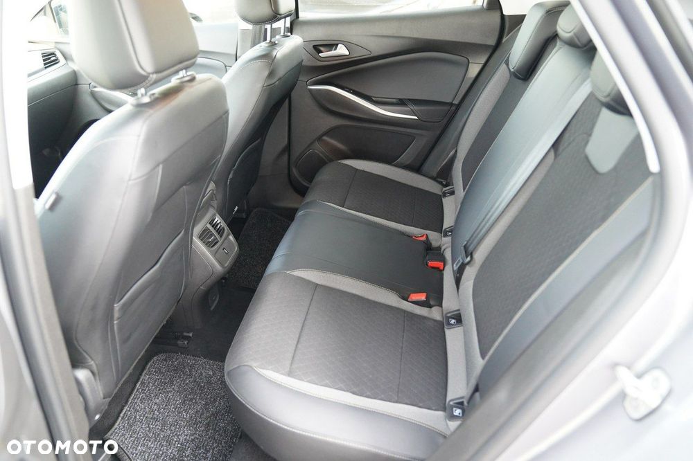 Opel Grandland X - 16