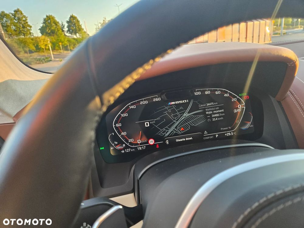 BMW Seria 8 - 7