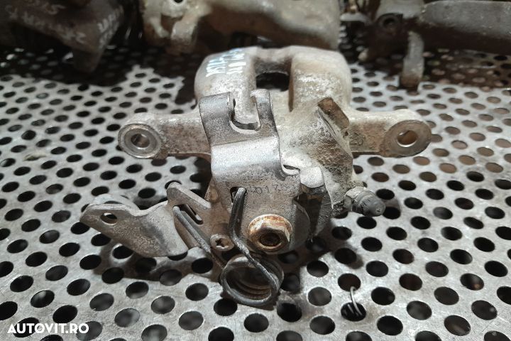 Etrier spate stanga Opel Astra G [1998 - 2009] wagon 5-usi 1.6 MT (84 - 4