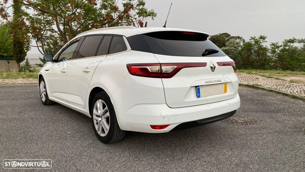 Renault Mégane 1.5 Blue dCi Techno EDC - 14
