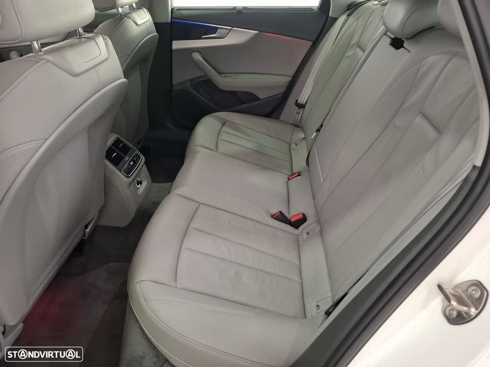 Audi A4 Avant 2.0 TDI S-line S tronic - 14