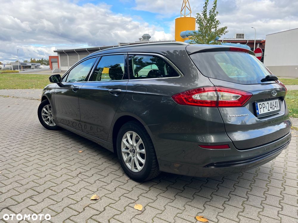 Ford Mondeo 2.0 TDCi Titanium PowerShift - 4