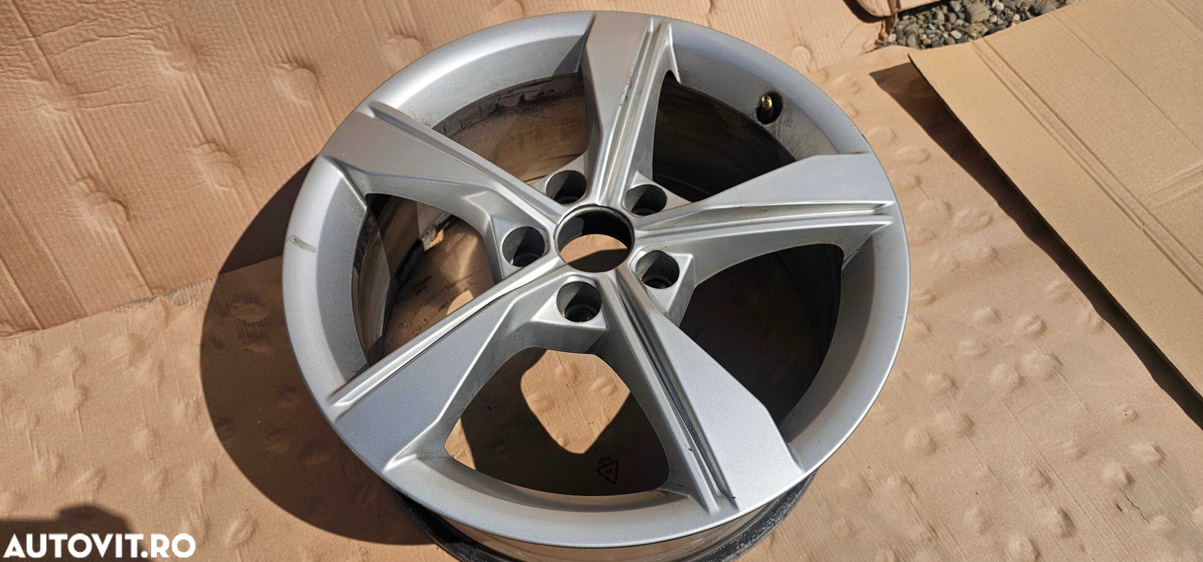 1 buc Janta Aliaj Audi A4 B9 8W 17" 8w0601025EH 2018 - 2023 - 1