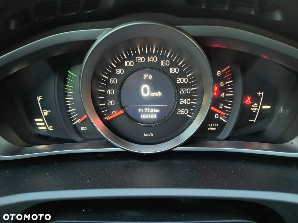 Volvo V40 T3 Drive-E Base - 7