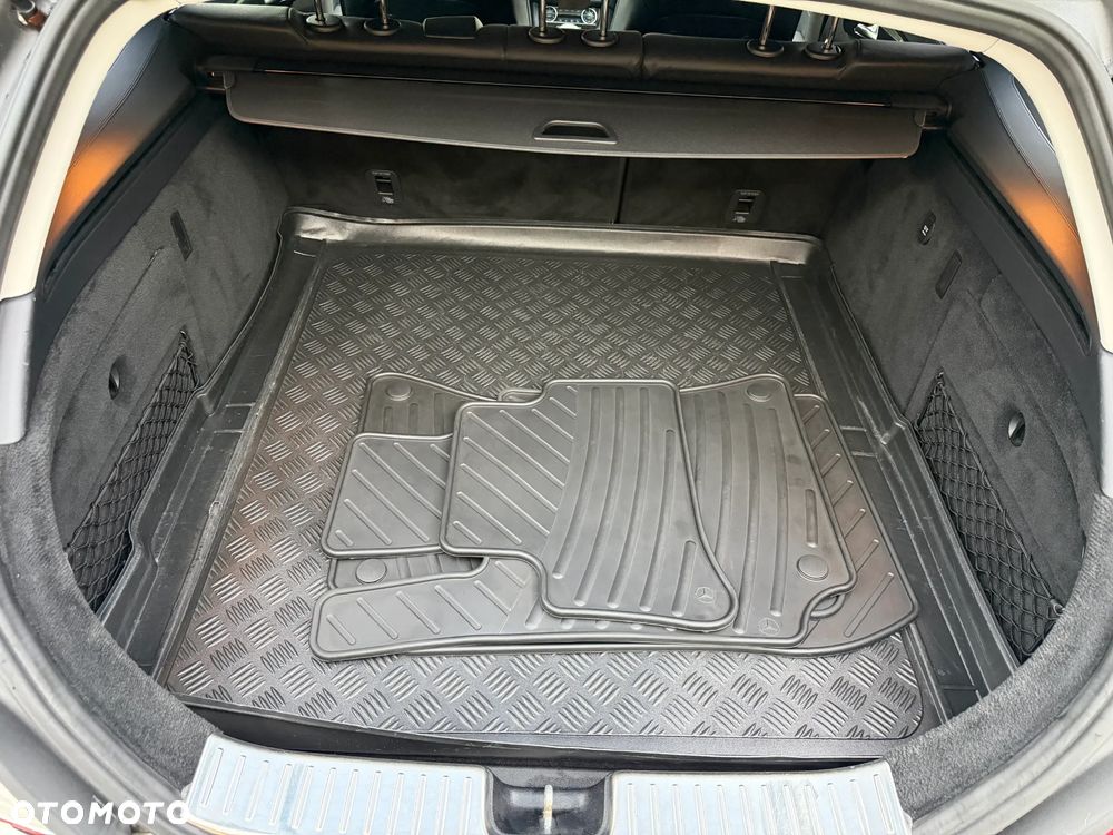 Mercedes-Benz CLS 350 7G-TRONIC - 35
