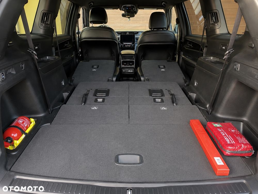 Jeep Grand Cherokee - 26