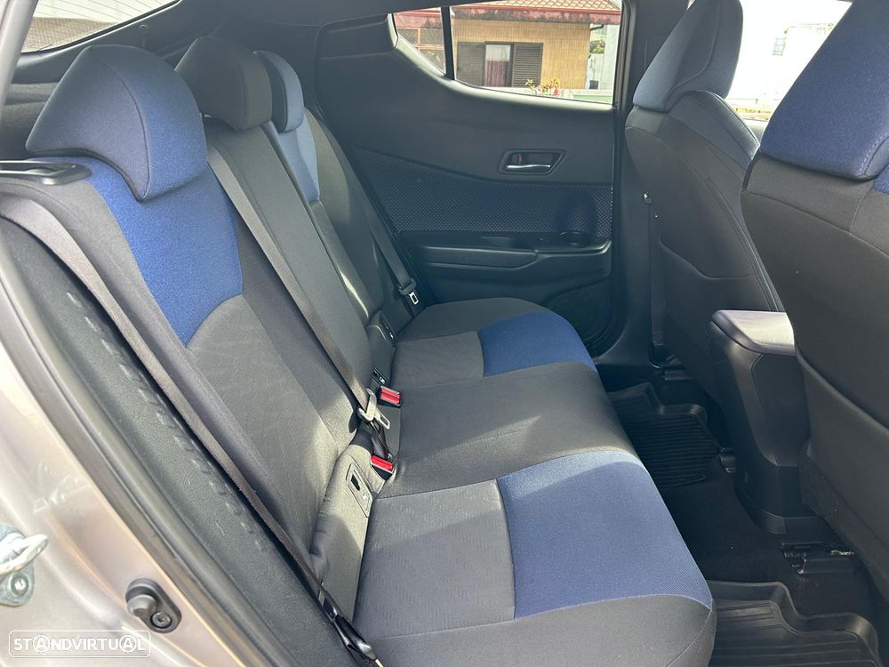 Toyota C-HR 1.8 HSD Exclusive - 25