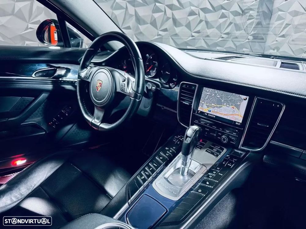 Porsche Panamera - 22