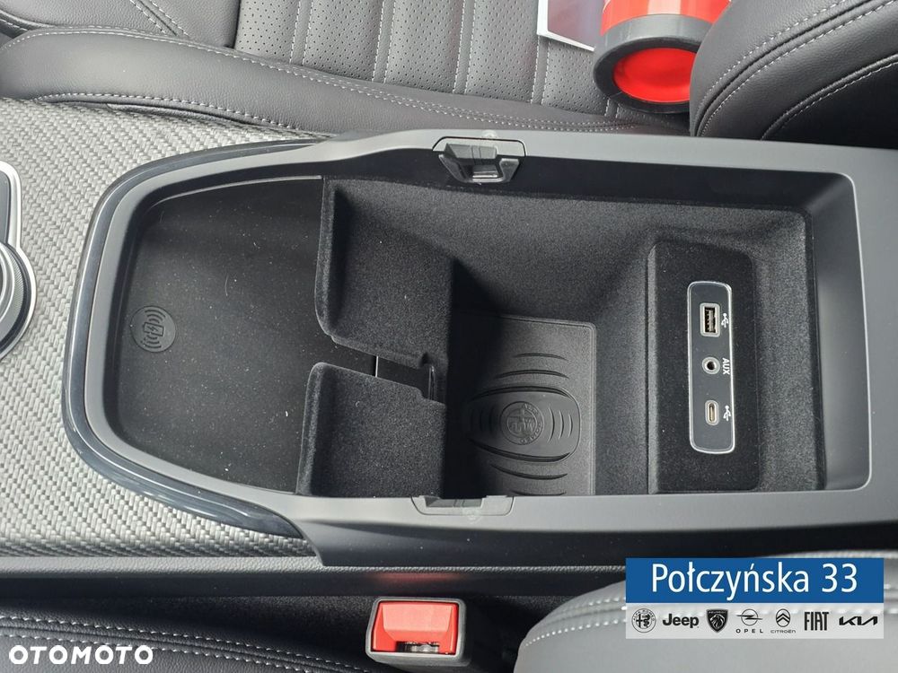 Alfa Romeo Stelvio - 30
