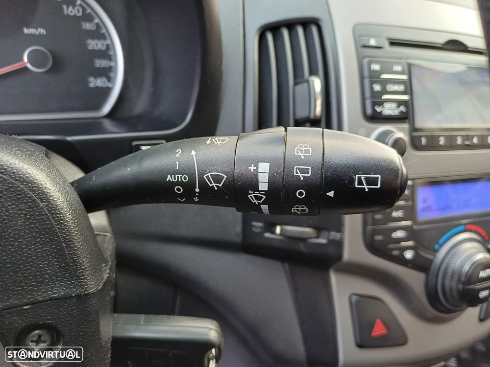 Hyundai i30 CW 1.6 CRDi Comfort - 25