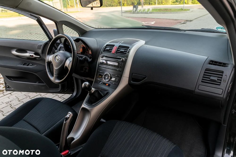 Toyota Auris 1.4 VVT-i - 18
