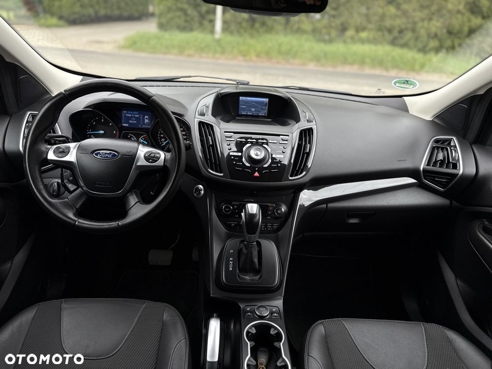 Ford Kuga 2.0 TDCi 4x4 Titanium - 33