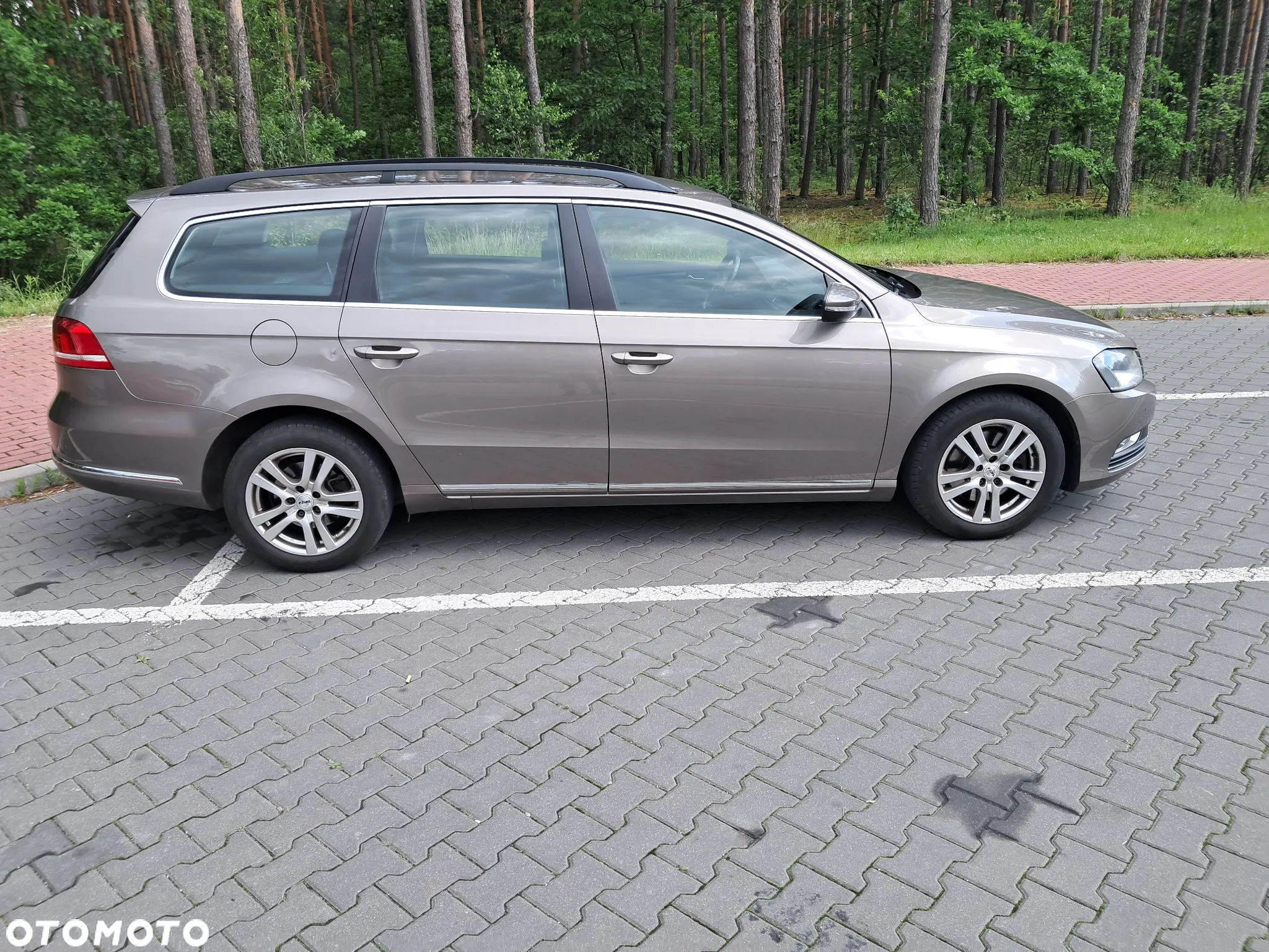Volkswagen Passat 1.8 TSI Comfortline - 12