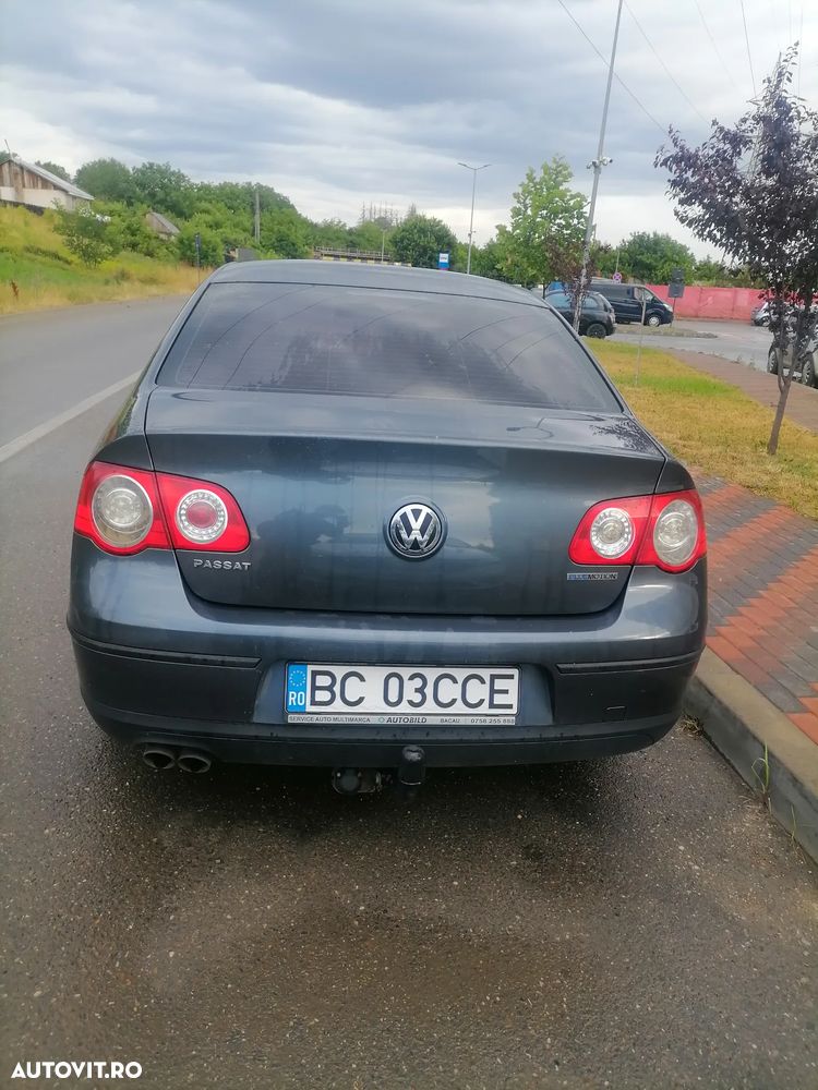 Volkswagen Passat 2.0TDI Trendline DPF Bluemotion Technology - 2