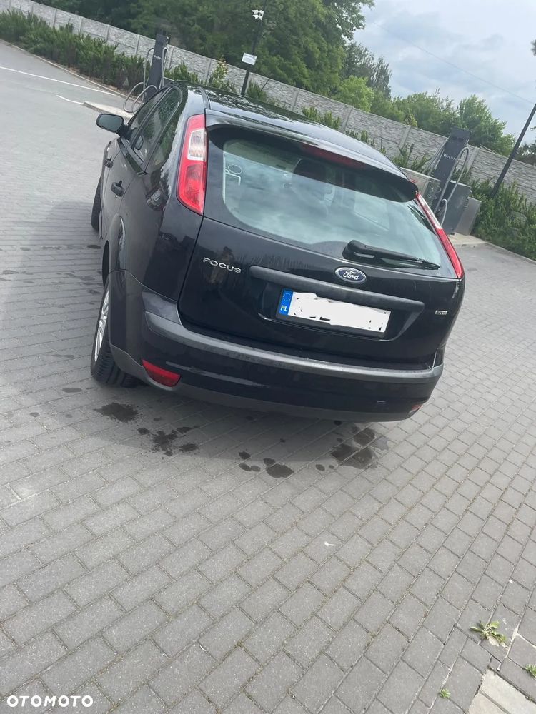 Ford Focus 1.8 TDCi Ambiente - 6