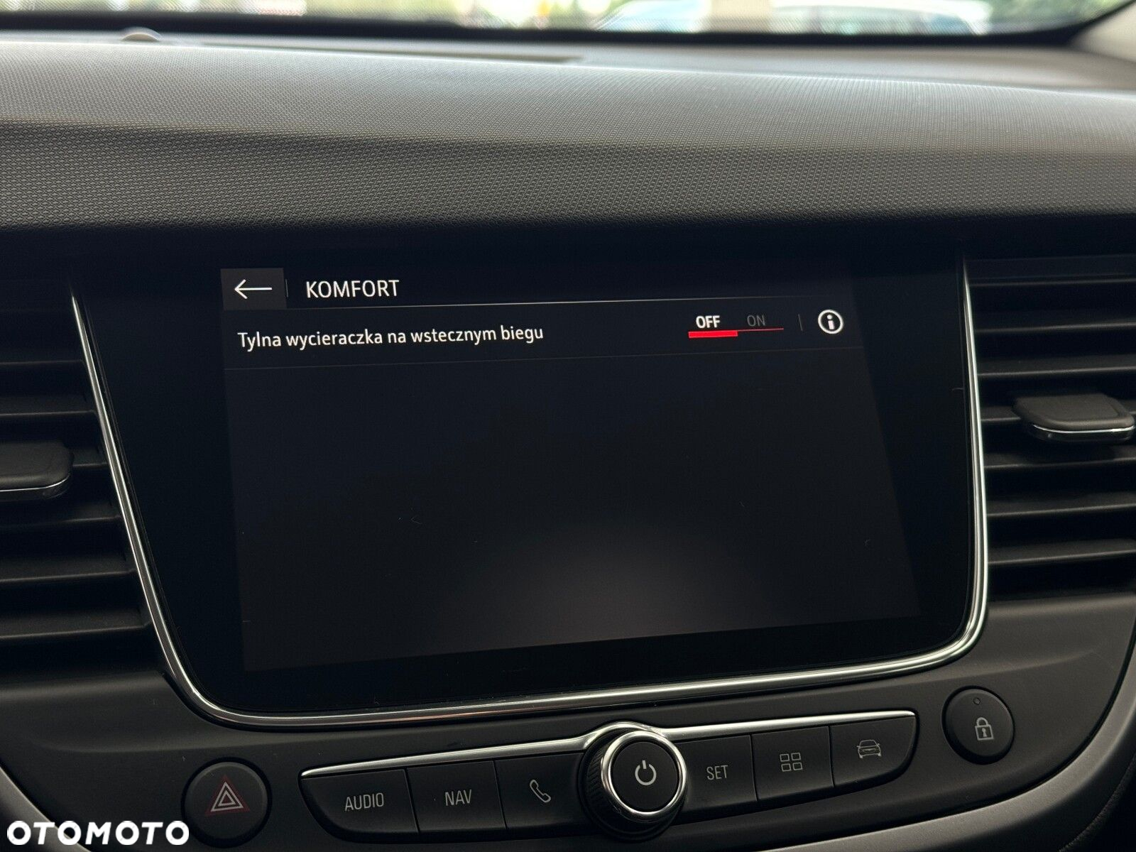Opel Crossland X - 33