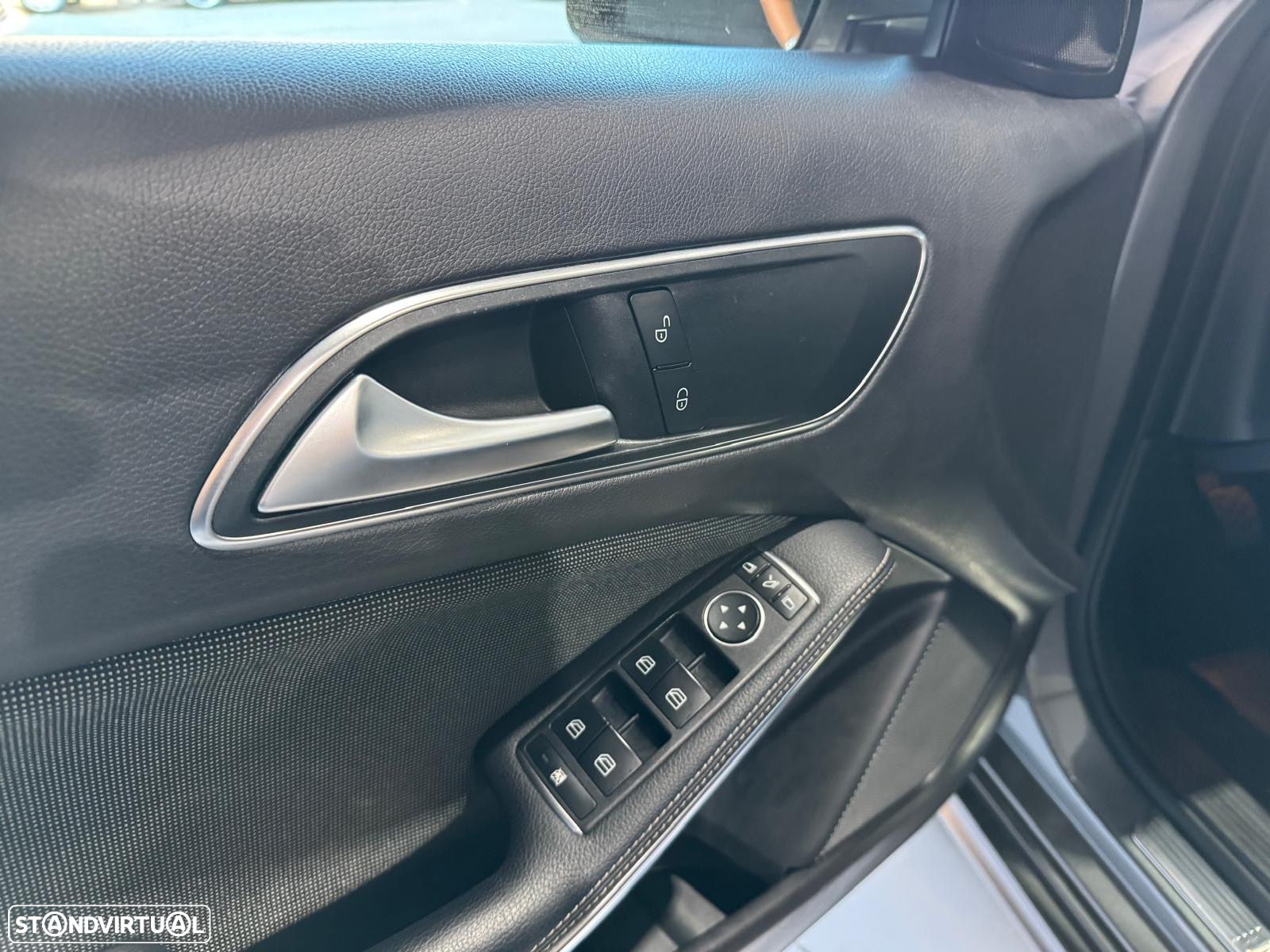 Mercedes-Benz A 180 d Urban - 18