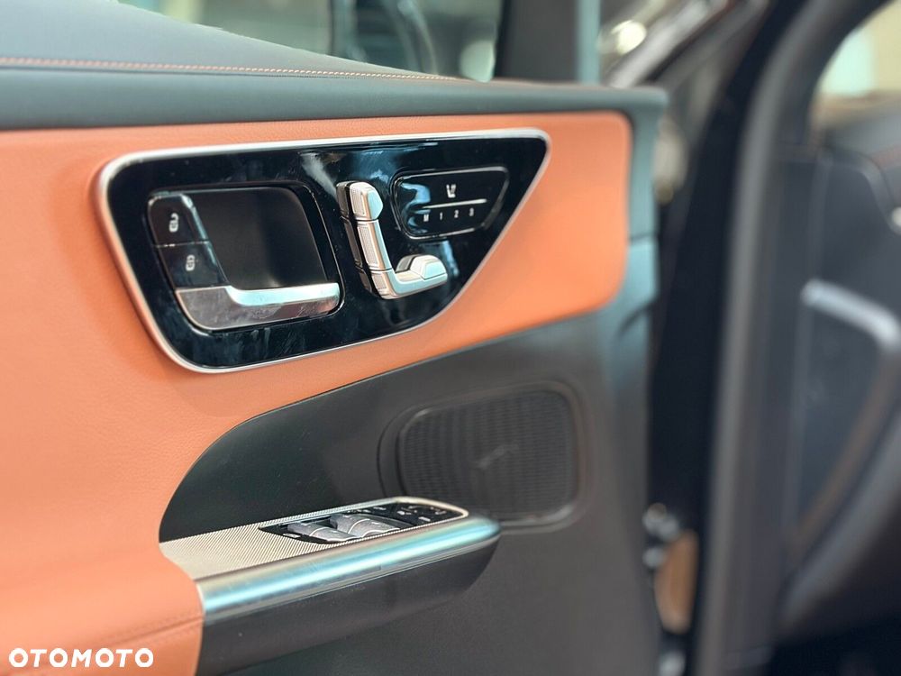 Mercedes-Benz GLC - 9