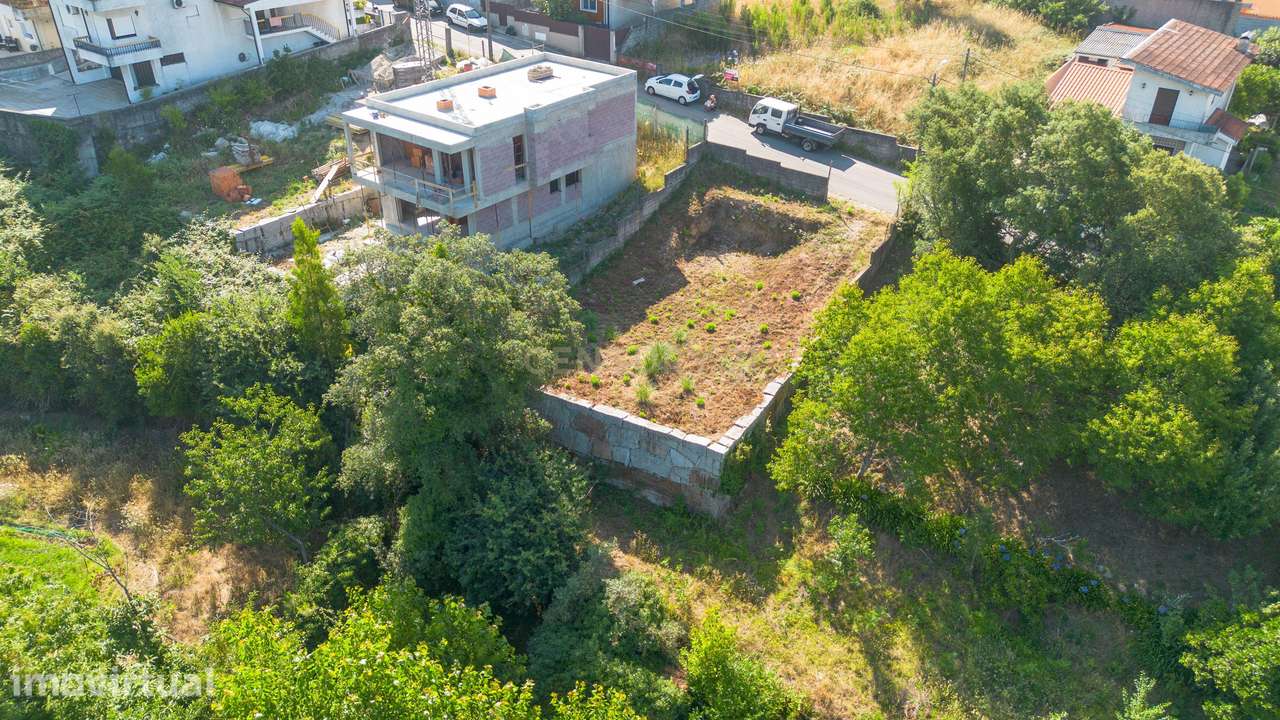 Terreno Urbano para Construção de Moradia de 4 frentes, em São Pedro d - Grande imagem: 3/15