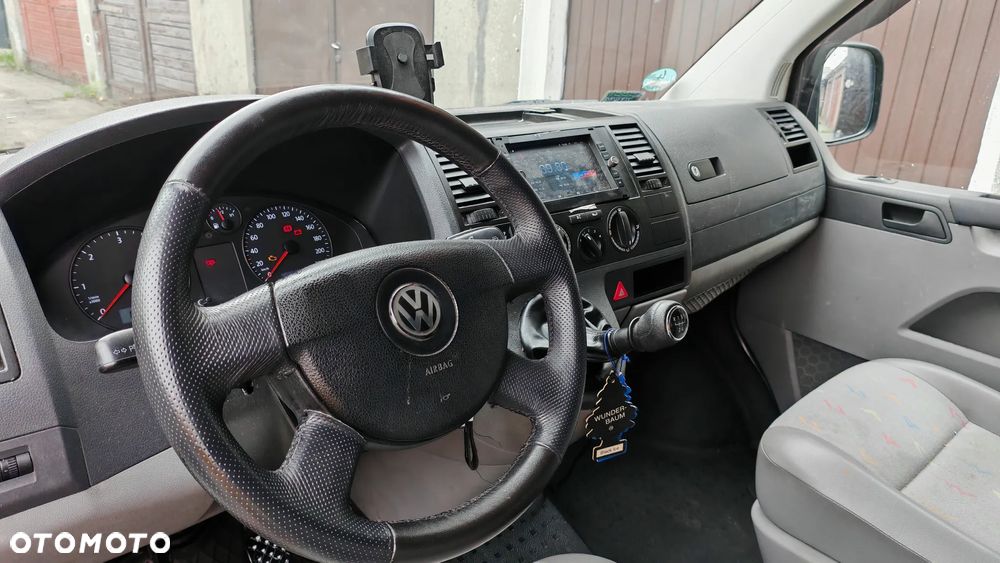 Volkswagen Transporter - 11