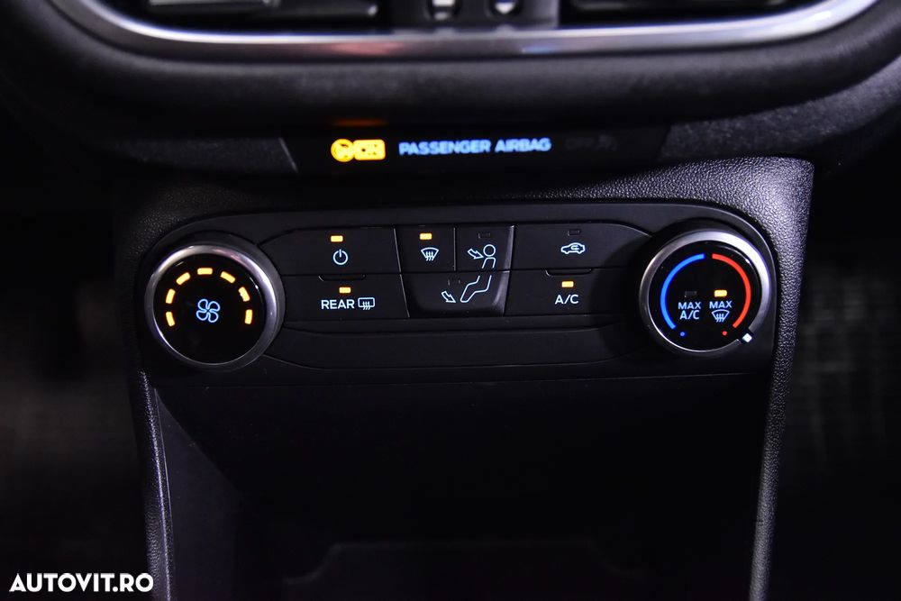 Ford Fiesta 1.1 Titanium - 18