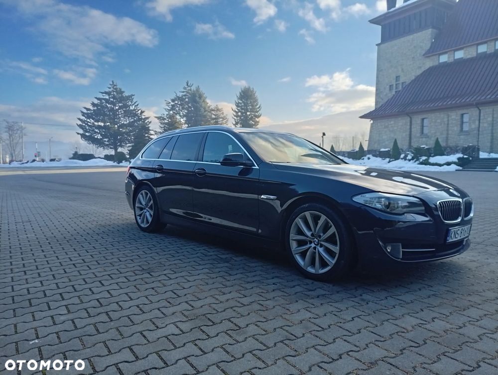 BMW Seria 5 525d xDrive Sport-Aut Modern Line - 28