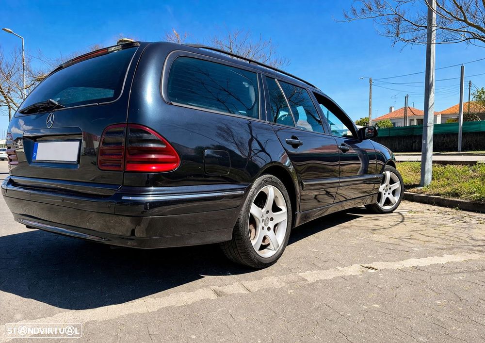 Mercedes-Benz E 220 CDI Avantgarde - 2