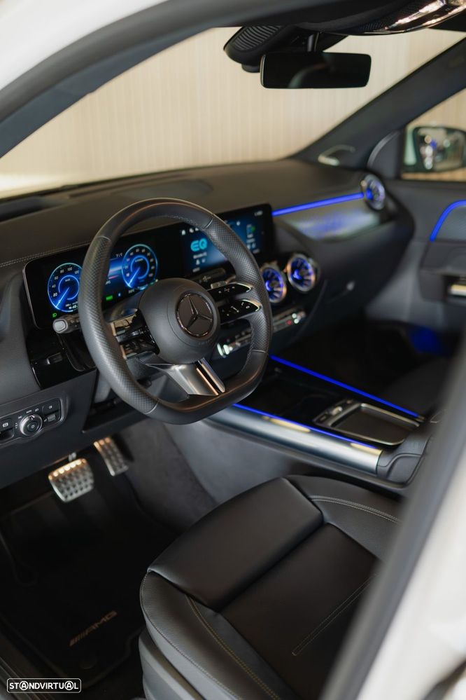 Mercedes-Benz EQA 300 4Matic AMG Line - 30