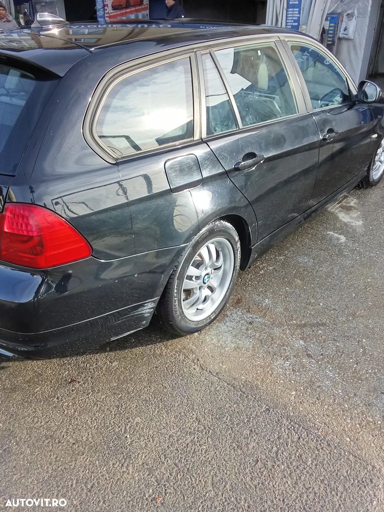 BMW Seria 3 318d DPF - 8