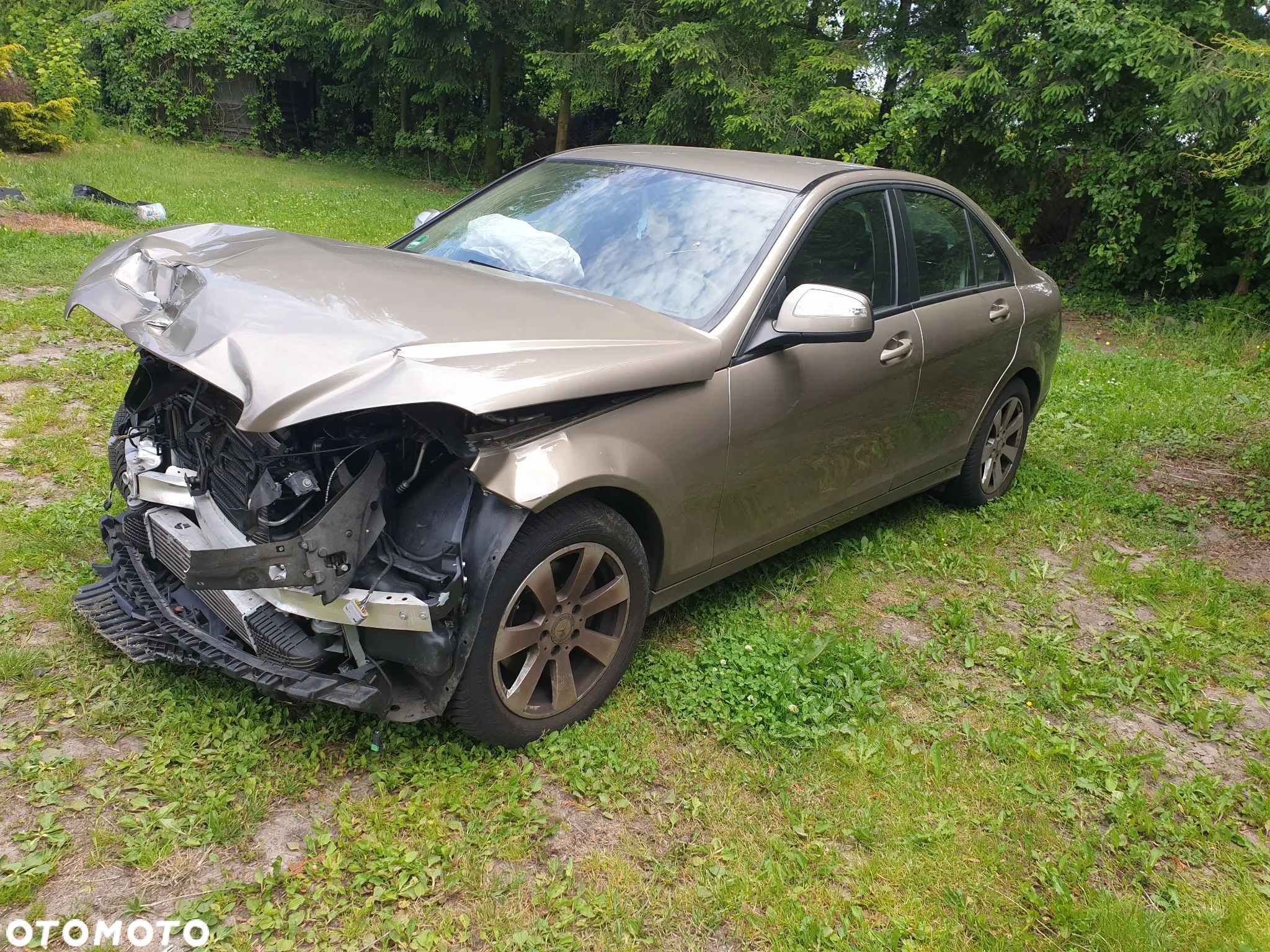 Mercedes-Benz Klasa C 180 BlueEFFICIENCY 7G-TRONIC - 1