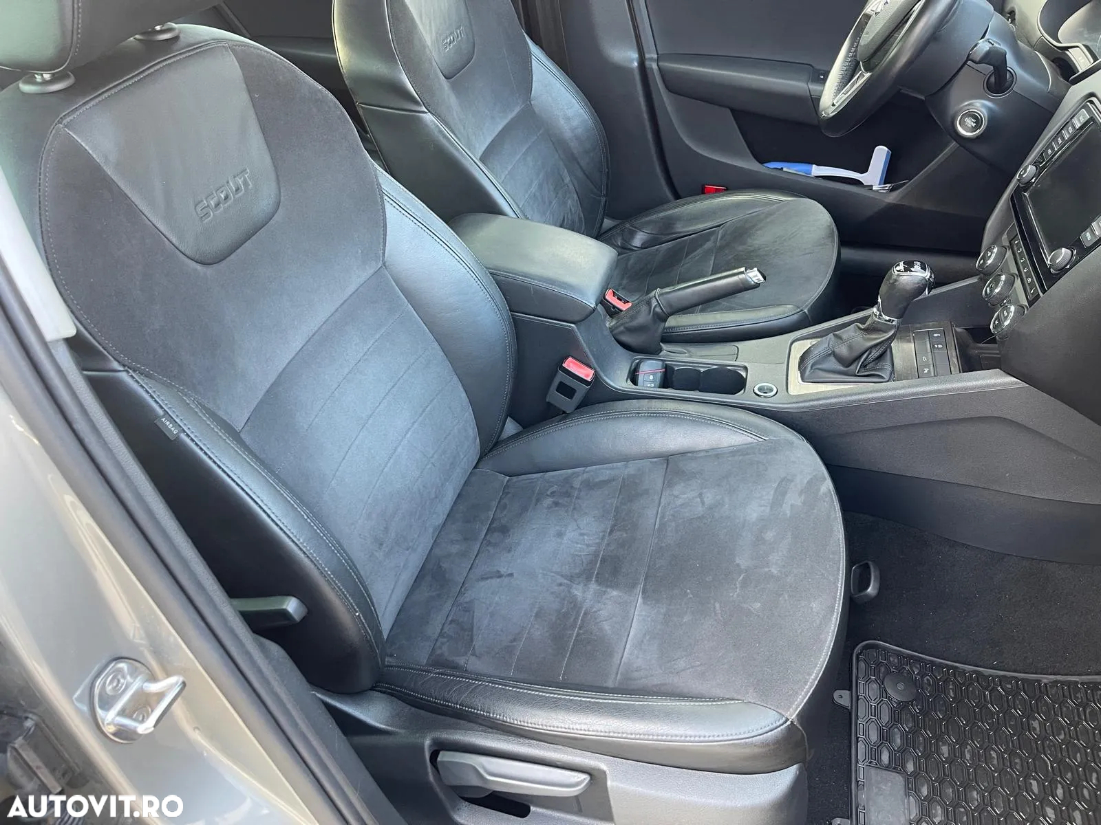 Skoda Octavia Combi Diesel 2.0 TDI 4X4 DSG Scout - 15