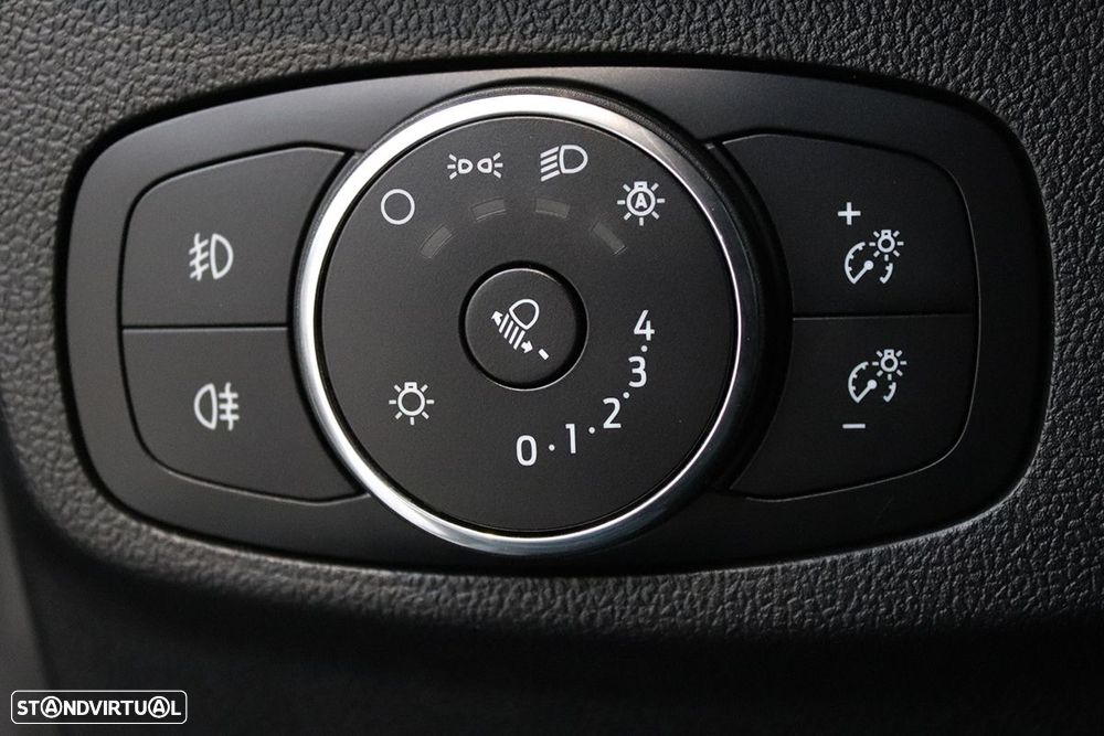 Ford Focus 1.5 TDCi ECOBlue ST-Line - 19