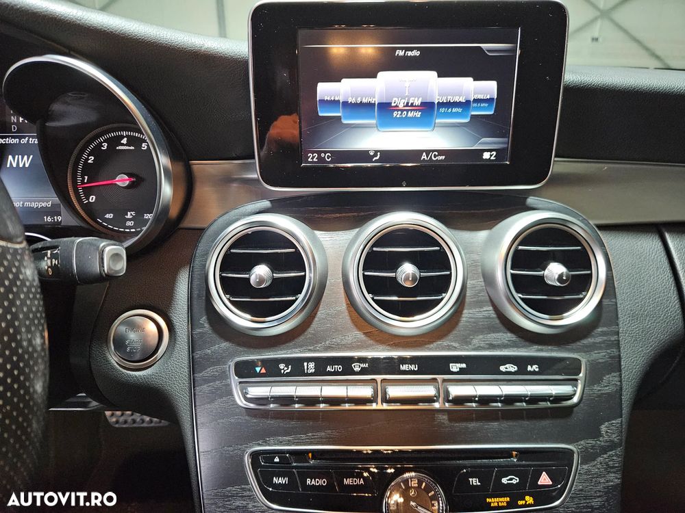 Mercedes-Benz C 180 Coupe 7G-TRONIC AMG Line - 25