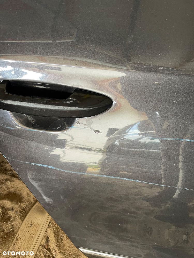 VW PASSAT B6  DRZWI Prawe tył brąz LC8z rysa - 6