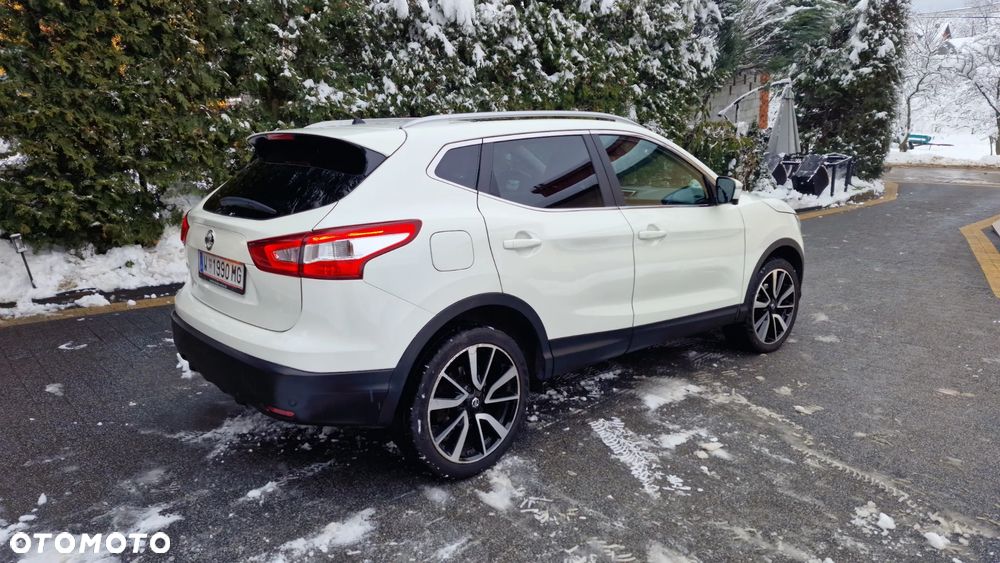 Nissan Qashqai 1.6 DCi Xtronic TEKNA - 8